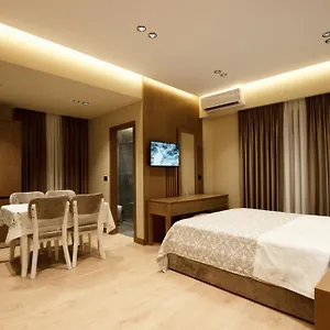 Hotel Sunny Hill Boutique, Gjirokastër